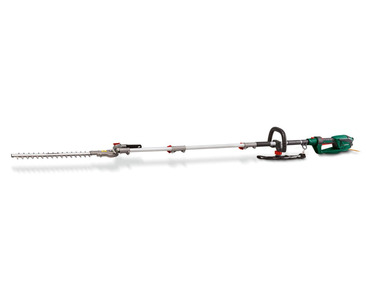 Telescopic hedge trimmer