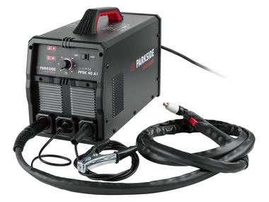 Plasma cutter with integrated compressor