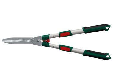 Telescopic hedge trimmer