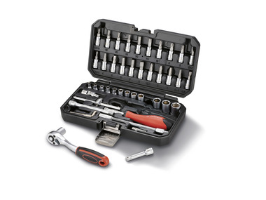 Socket wrench set