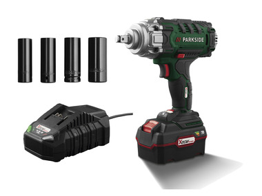 Battery impact wrench for car wheels