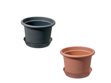 Plant pot with saucer