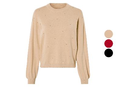 Women's sweater with sewn pearls
