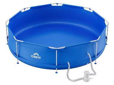 Pool with metal frame