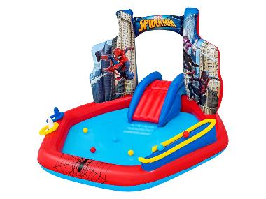Water play center
