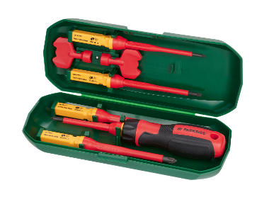 Interchangeable blades screwdriver set