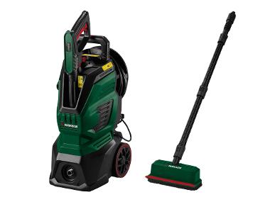 High pressure cleaner 170 bar and cleaning broom